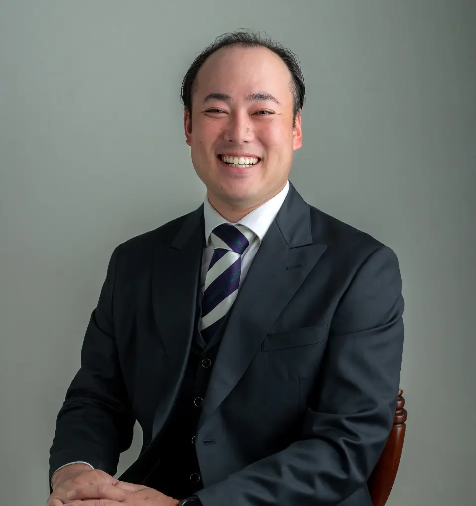 代表取締役　越智敬元